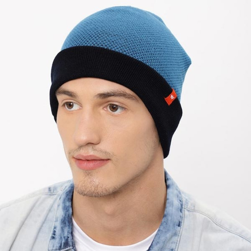 Unisex Blue Solid Beanie